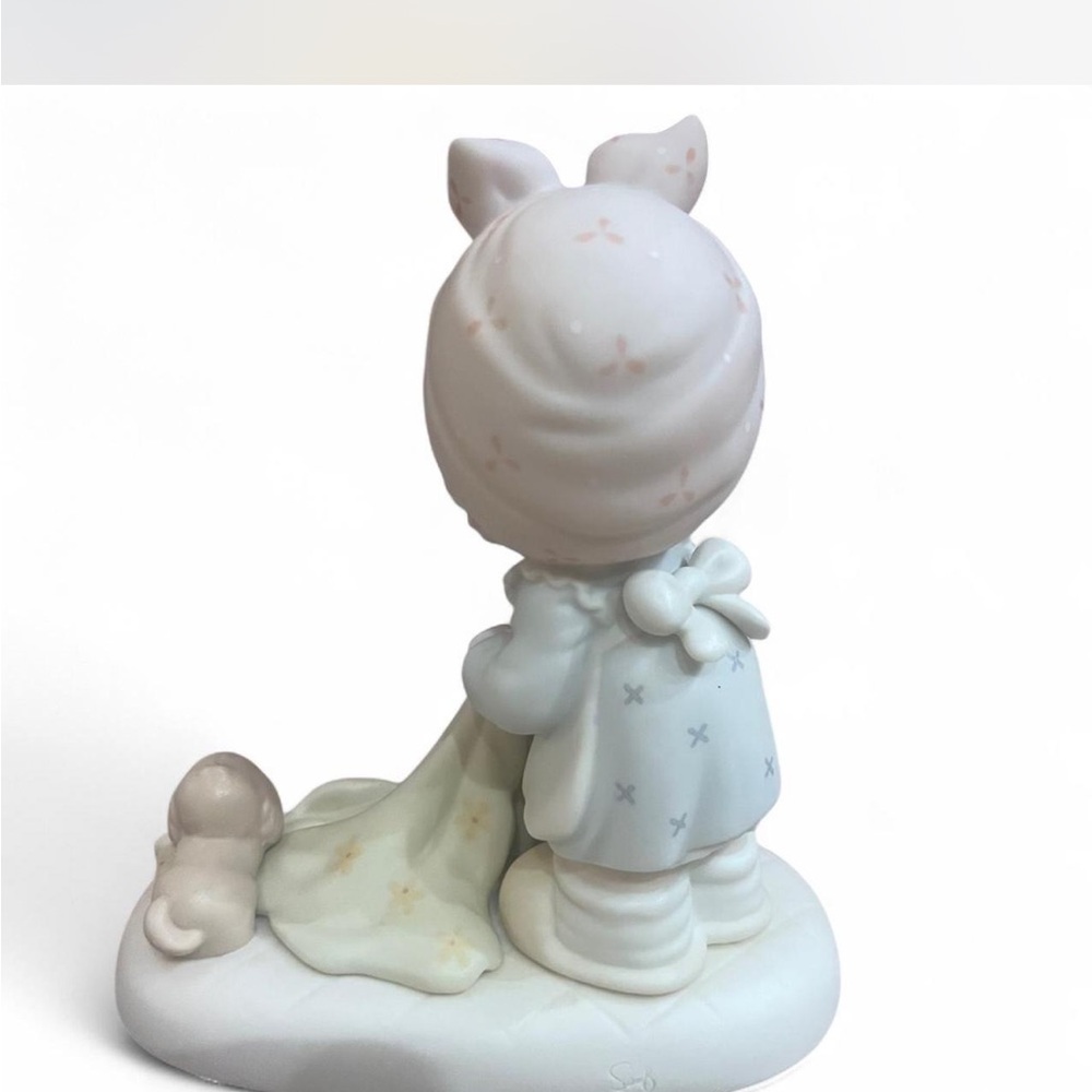 Precious Moments Figurine - ‘Sweep all your Worries Away’ -excellent condition!! - Picture 4 of 7